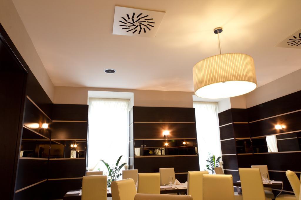 Old Town Hotel Brno Exterior photo